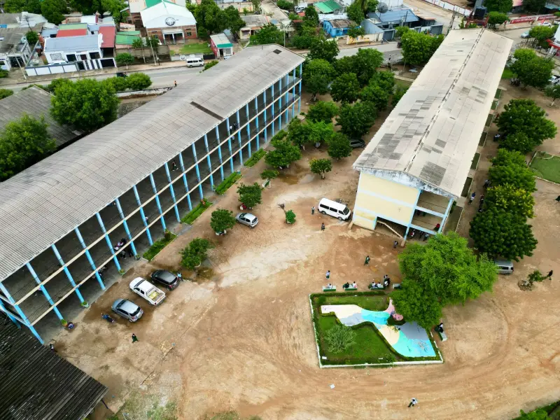 商务服饰品牌批发市场趋势与选品策略研究