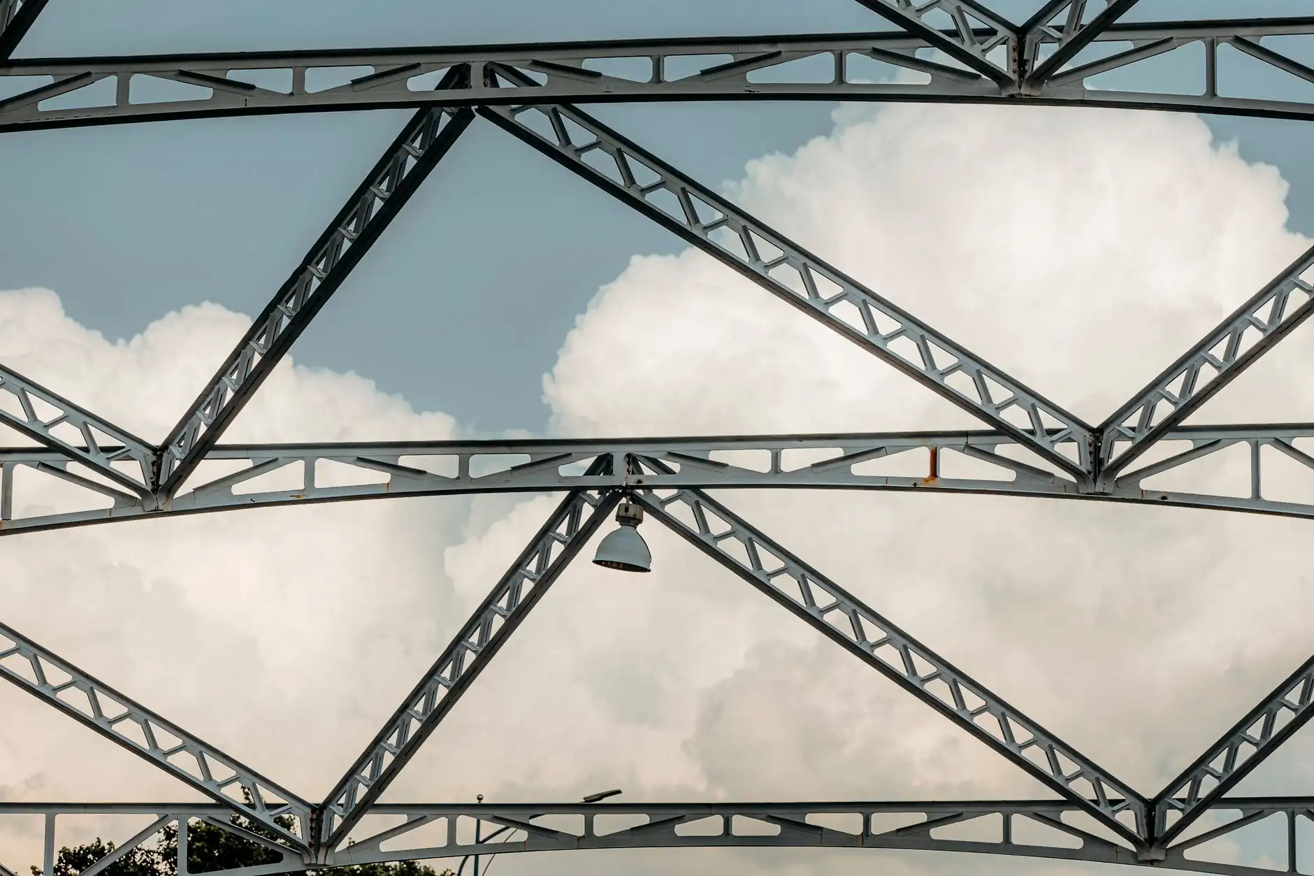 北京高帏晟女装批发产品型号对比：商务服饰系列选购指南