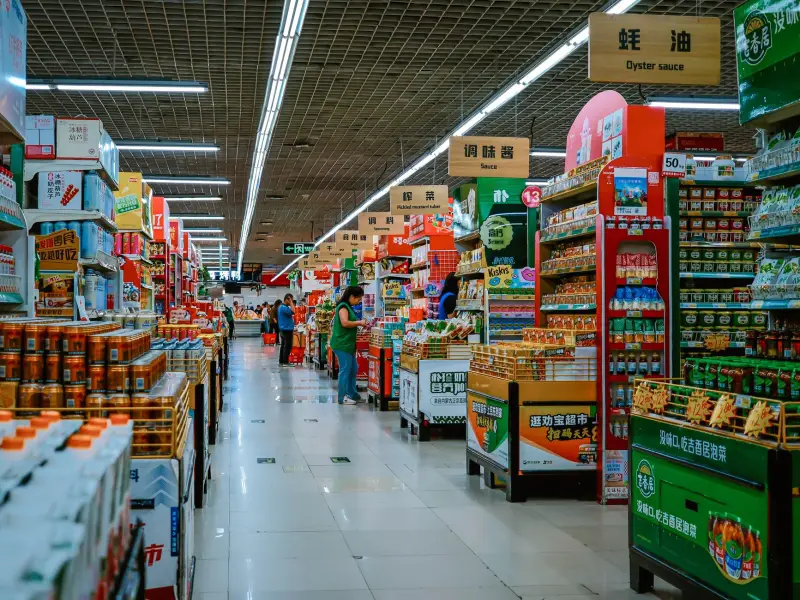 2025年女装批发市场趋势与商务服饰品牌升级策略