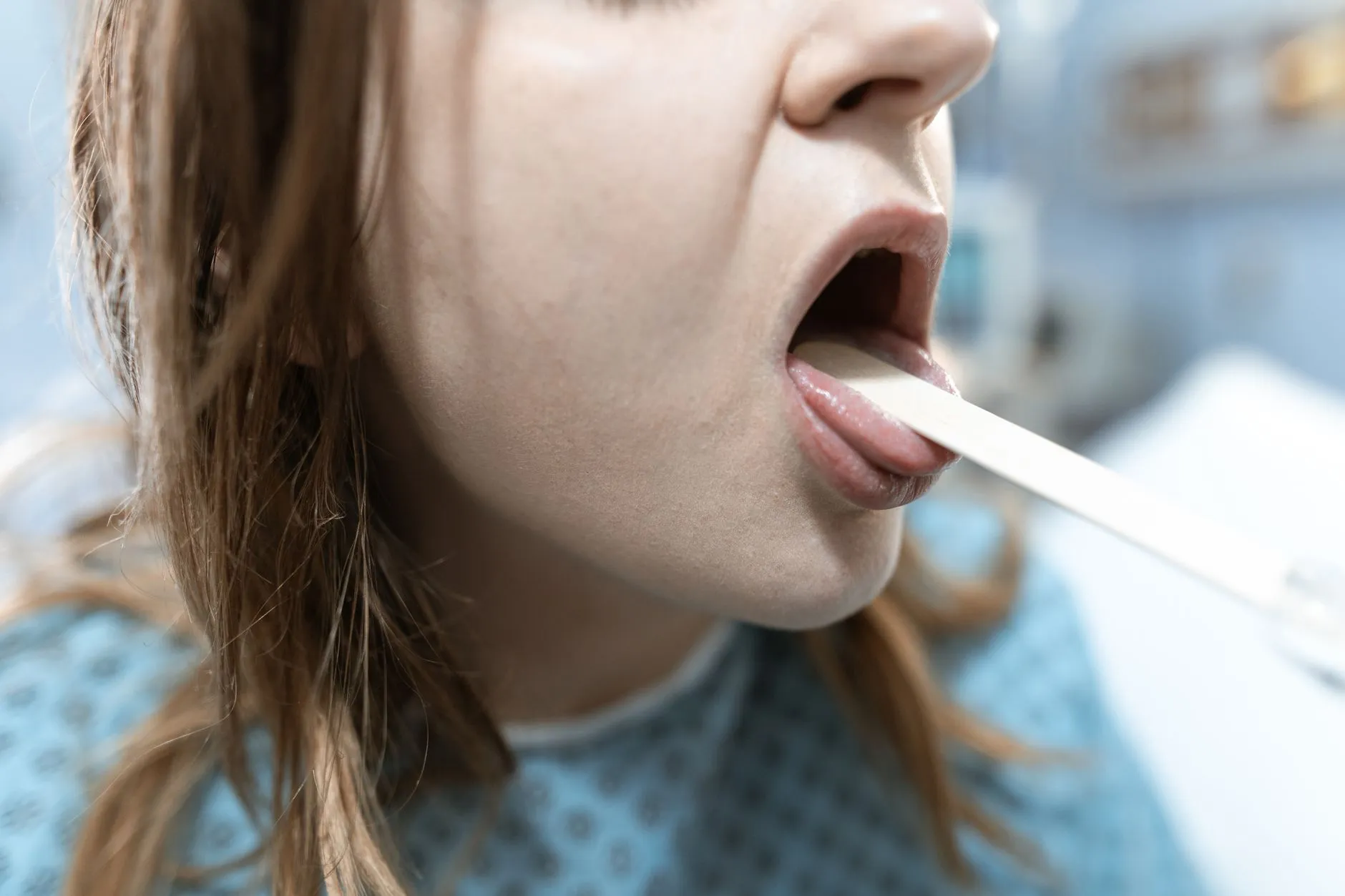 2025年女装批发市场趋势与品牌商务服饰的设计转型方向