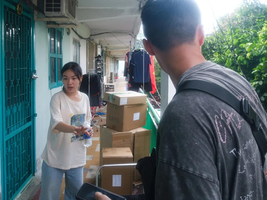 北京高帏晟服装设计与生产加工：女装品牌批发全流程技术解析
