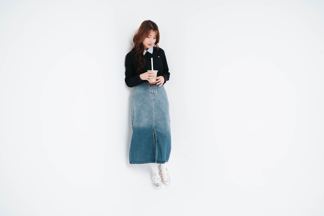 2024年女装批发市场趋势：北京高帏晟服饰产品线解析